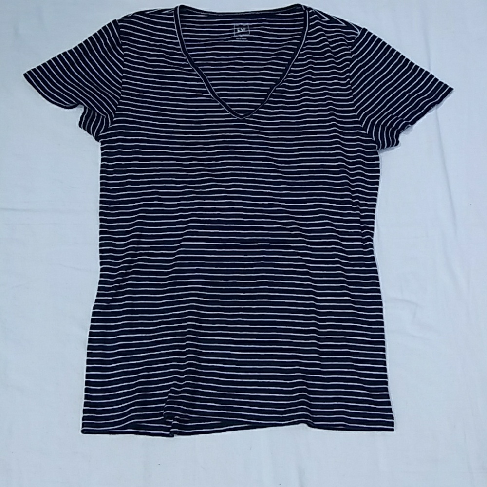 Gap navy stripped top size xl